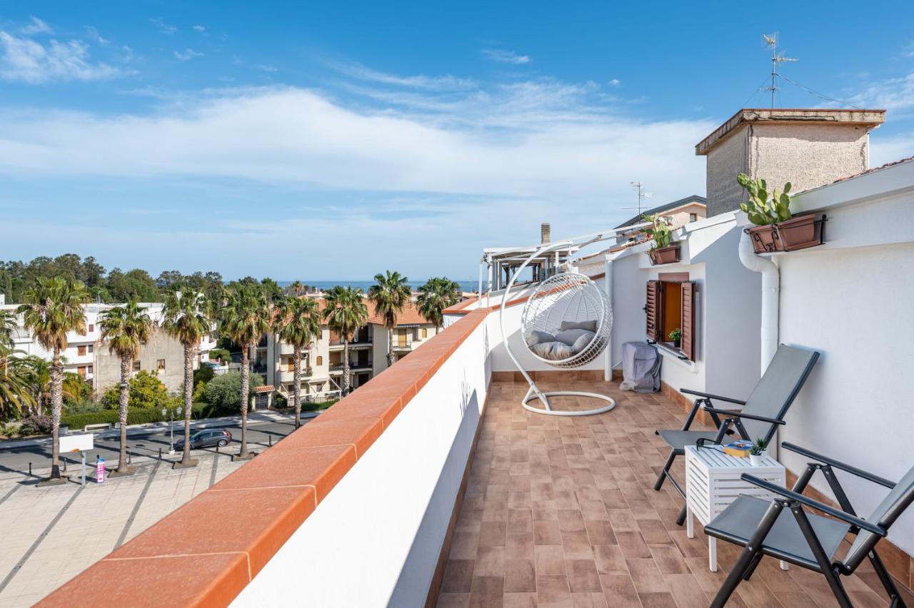 Апартаменты Naxos Charming Penthouse With Swimming Pool X6 Джардини-Наксос Экстерьер фото
