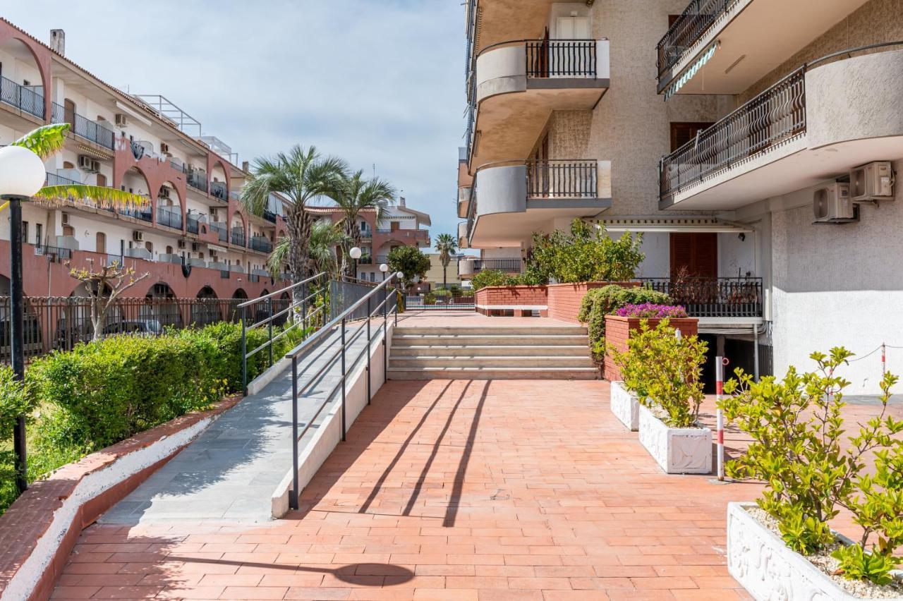 Апартаменты Naxos Charming Penthouse With Swimming Pool X6 Джардини-Наксос Экстерьер фото